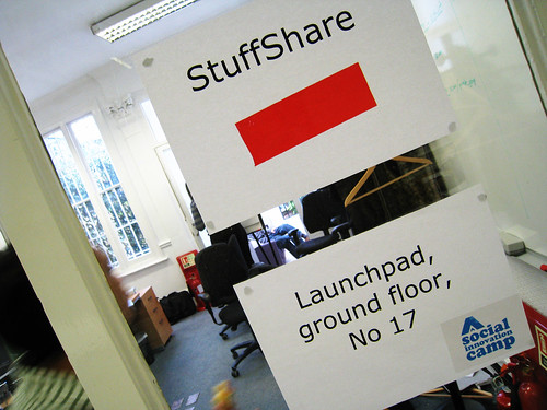 StuffShare sign (by Aleksi Aaltonentream)